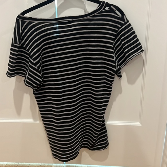 LNA Distressed Stripped V Neck TShirt - Picture 6 of 6